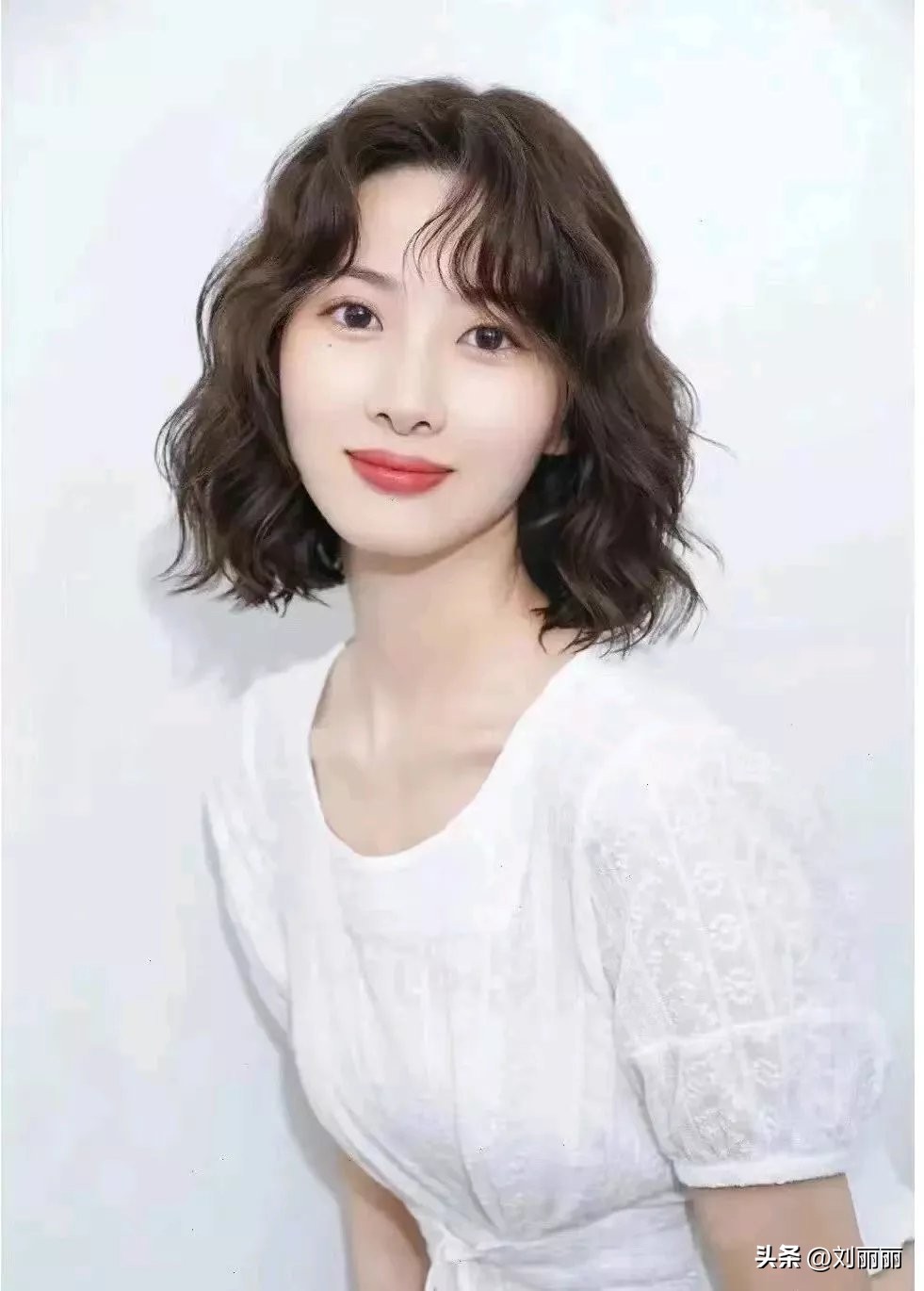 女士发型2020刘海,适合秋冬剪的发型