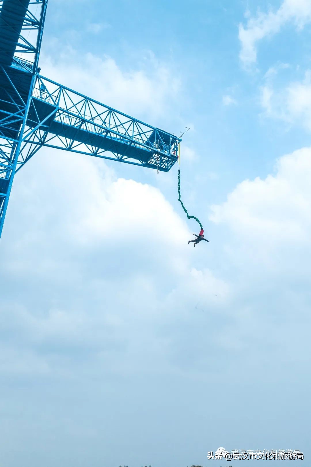 45米的蹦极有多高,45米蹦极限重是多少公斤