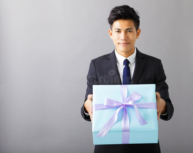 社会上有哪些潜规则让你细思极恐 (社会上哪些潜规则让人细思极恐)