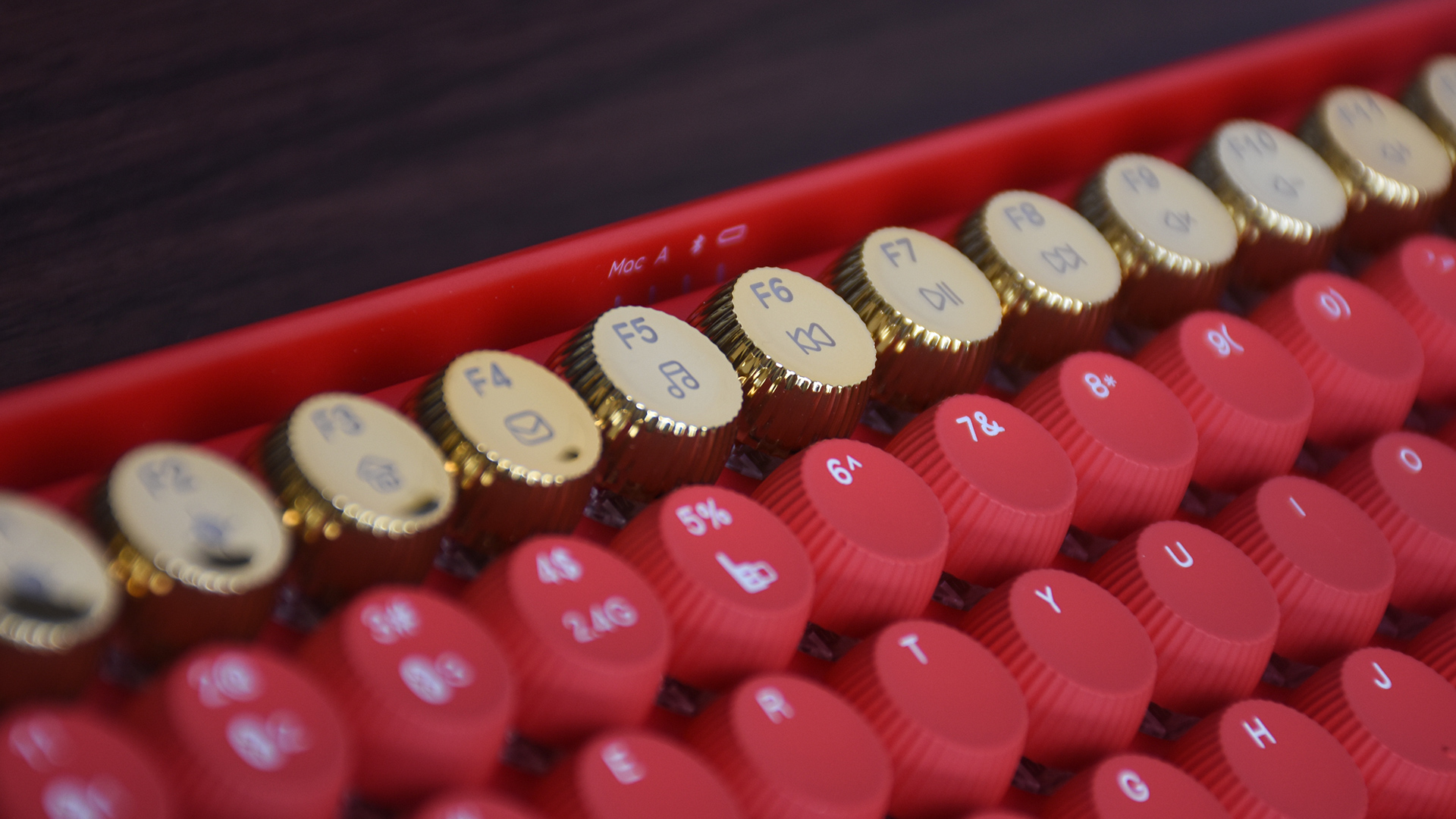 雷柏ralemopre5姹紫嫣红版,雷柏ralemopre5圣诞版机械键盘