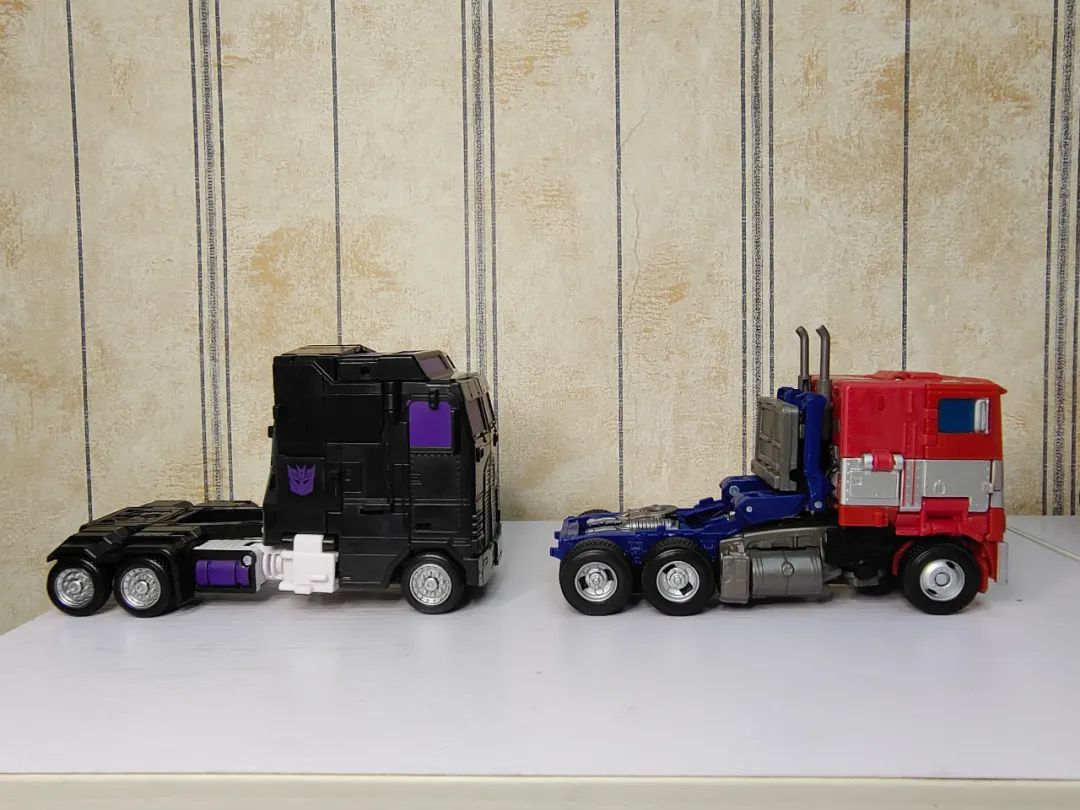 合体嘛，不寒碜——传世指挥官级汽车大师开箱测评