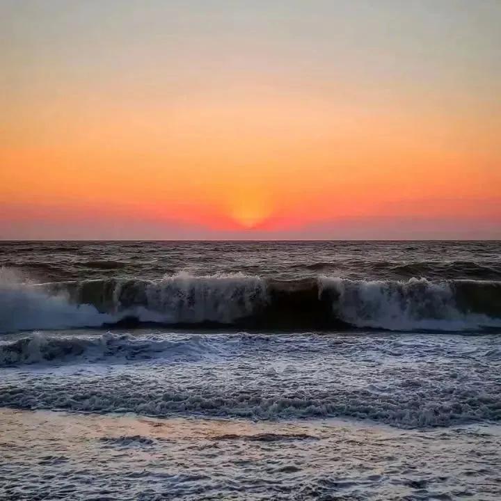 微信朋友圈背景图高清,最新微信素材大全