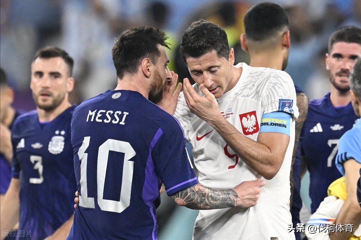 莱万波兰神锋壁纸,波兰神锋莱万比赛