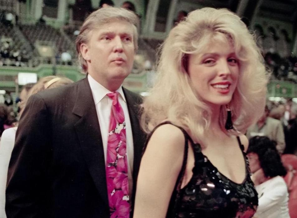 蒂芙尼特朗普和巴伦,伊万卡蒂芙尼近期照片