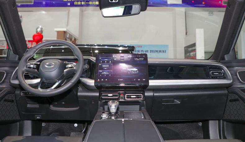 传祺gs8全新试驾,传祺全新gs8试驾