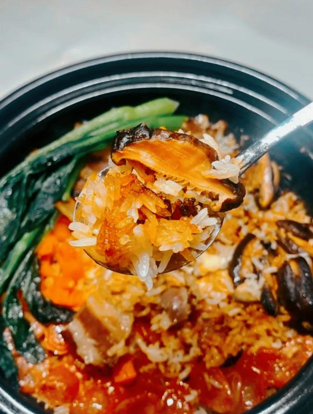 煲仔饭生意一般得赚多少钱,几万块开了一家煲仔饭