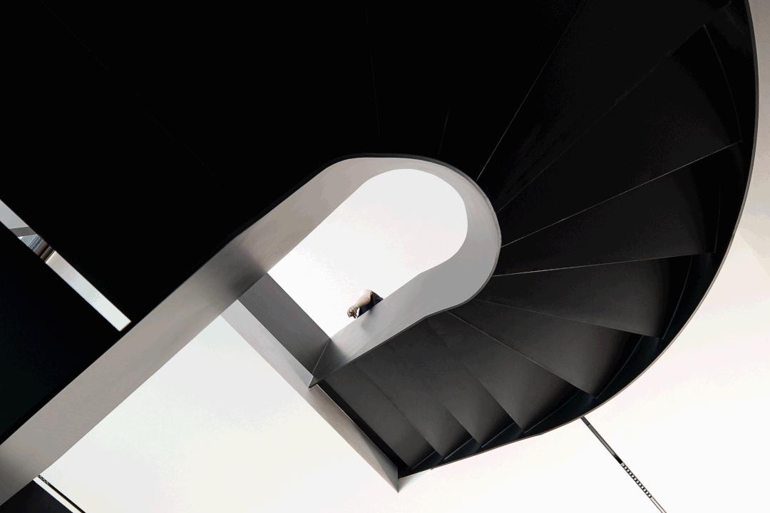 首发.刘捷｜680㎡极简顶复，空纳万境【环球设计3124期】