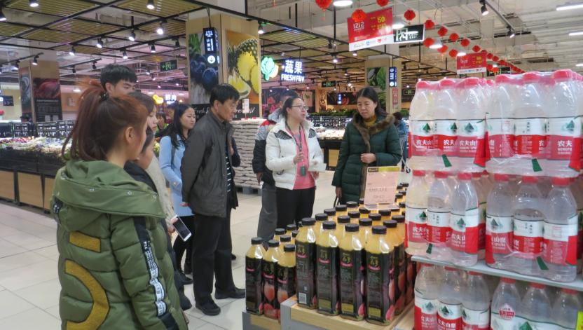 反超大润发、华润万家，我国本土“最大”超市诞生，年收入989亿