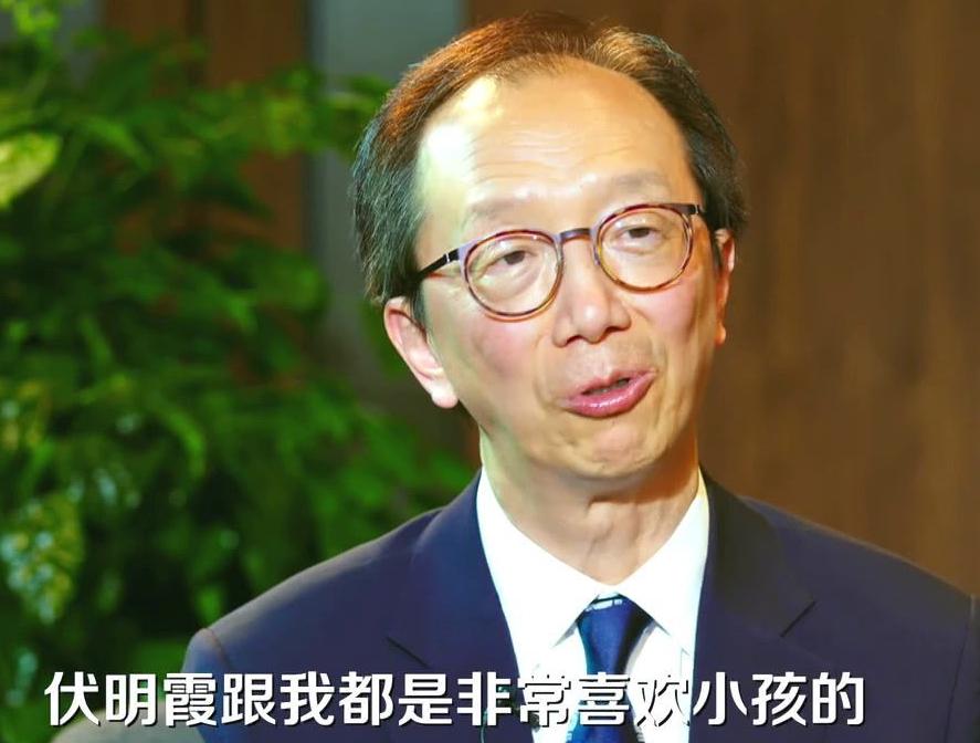 跳水女皇伏明霞婚姻,跳水皇后伏明霞近况