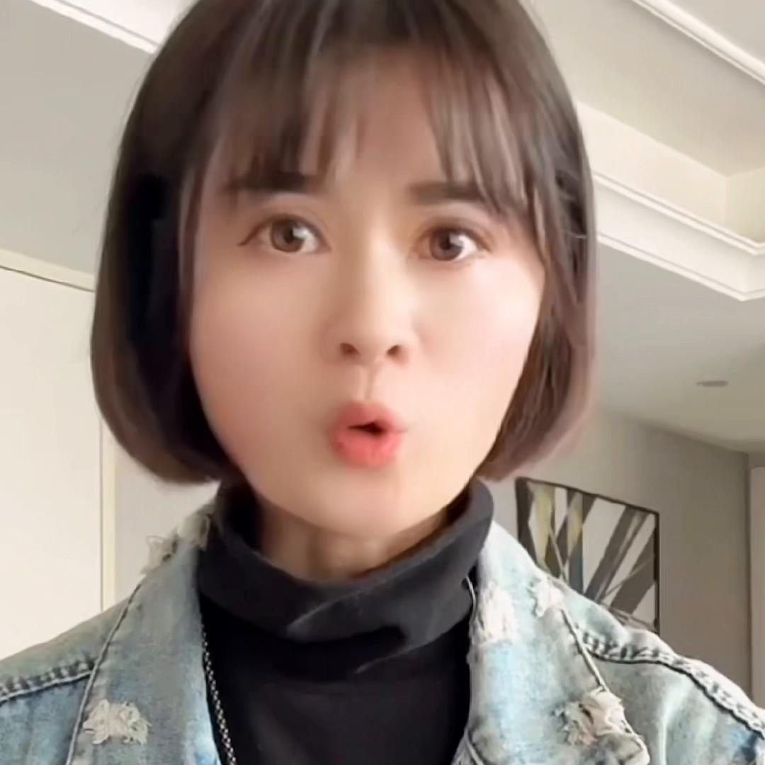 血染征袍透甲红当阳谁敢与争锋古来冲阵扶危主只有常...