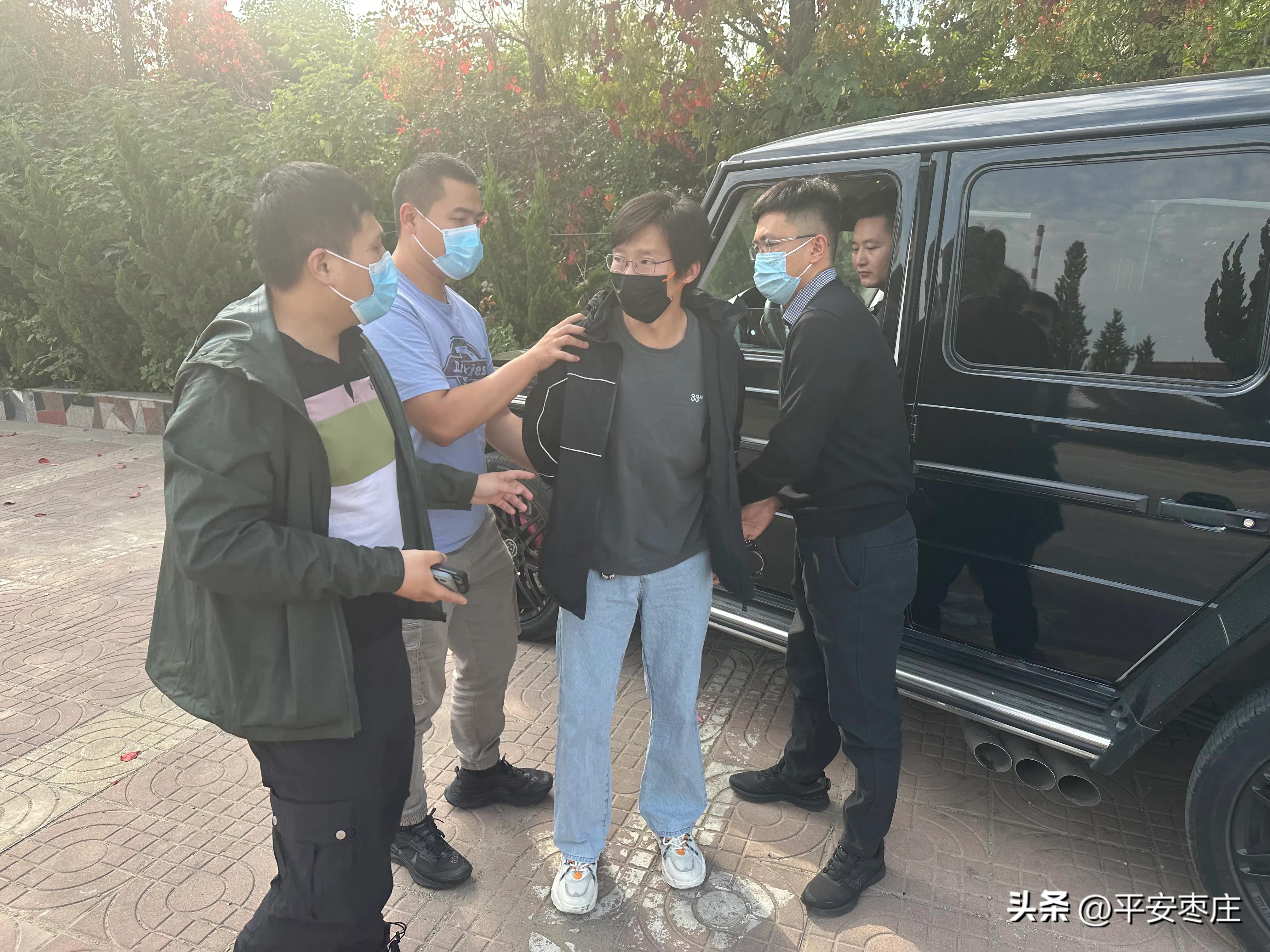 履职尽责防疫一线显担当,民警下沉社区坚守防疫一线