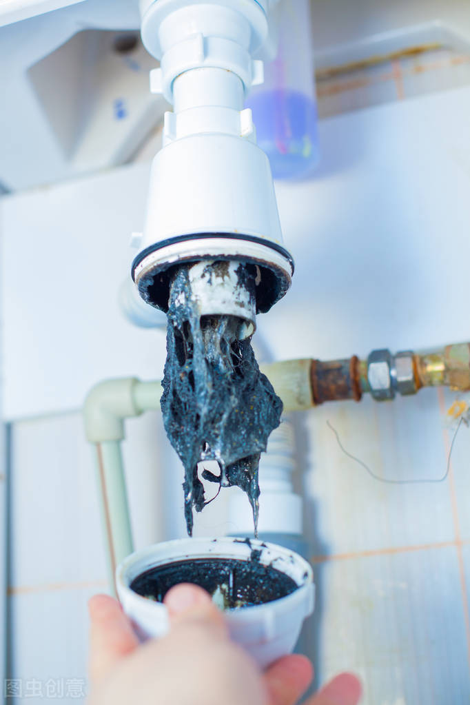 排水管道被油污堵了用什么通,下水道管道被油污堵塞怎么办