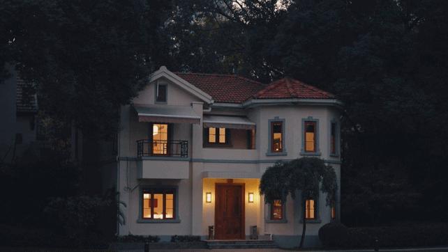 疫情后,他改造150㎡老洋房独处,太太也爱来做客