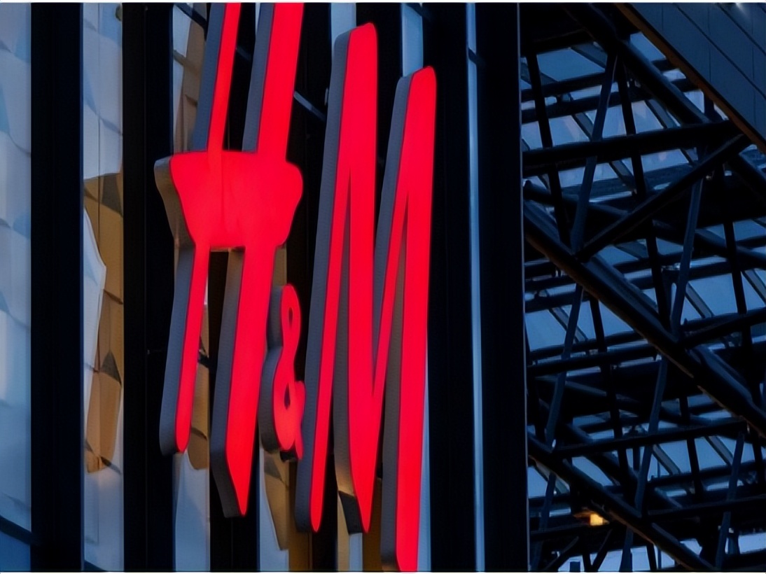 “*疆新**棉事件”不能承受之重，HM中国首店关门，开业时曾排队