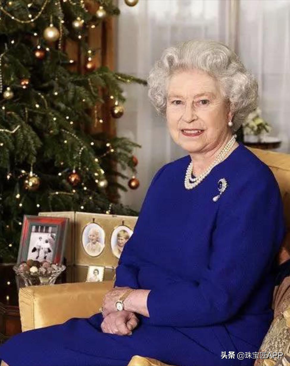 宝石蓝调克莱因蓝,宝石克莱因蓝