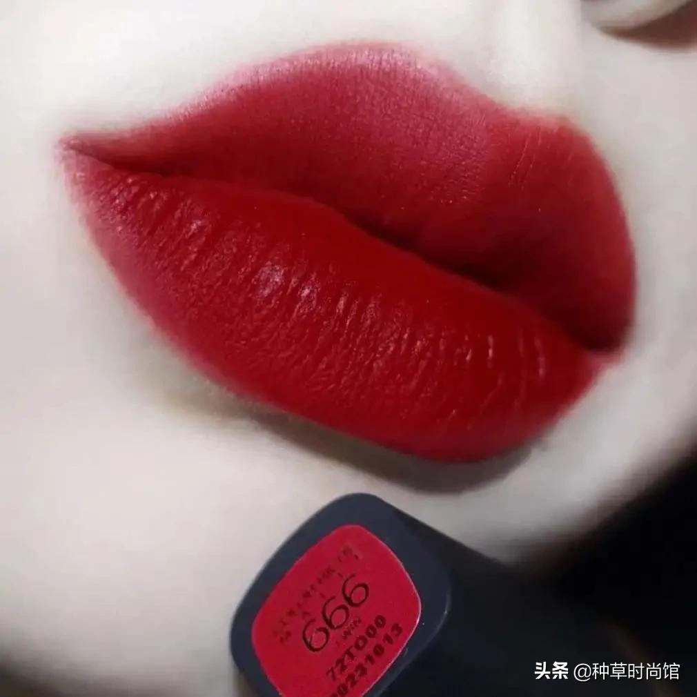 哪种口红涂得好看又不脱妆,日常涂什么口红好看