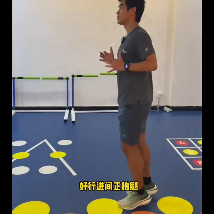 跑步大腿外侧疼要休息多久,跑步大腿内根部疼痛如何康复