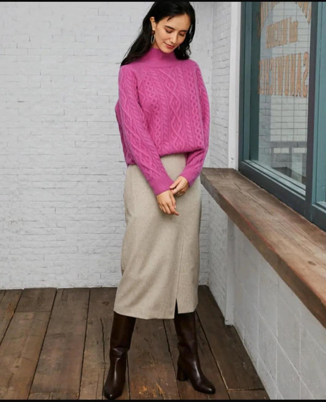 粉红色冬季针织开衫,冬季穿搭颜色搭配表