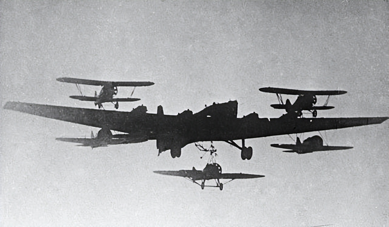 “吔我煤气罐啦!”佩8,红色天空的惩戒者!【我的苏联】