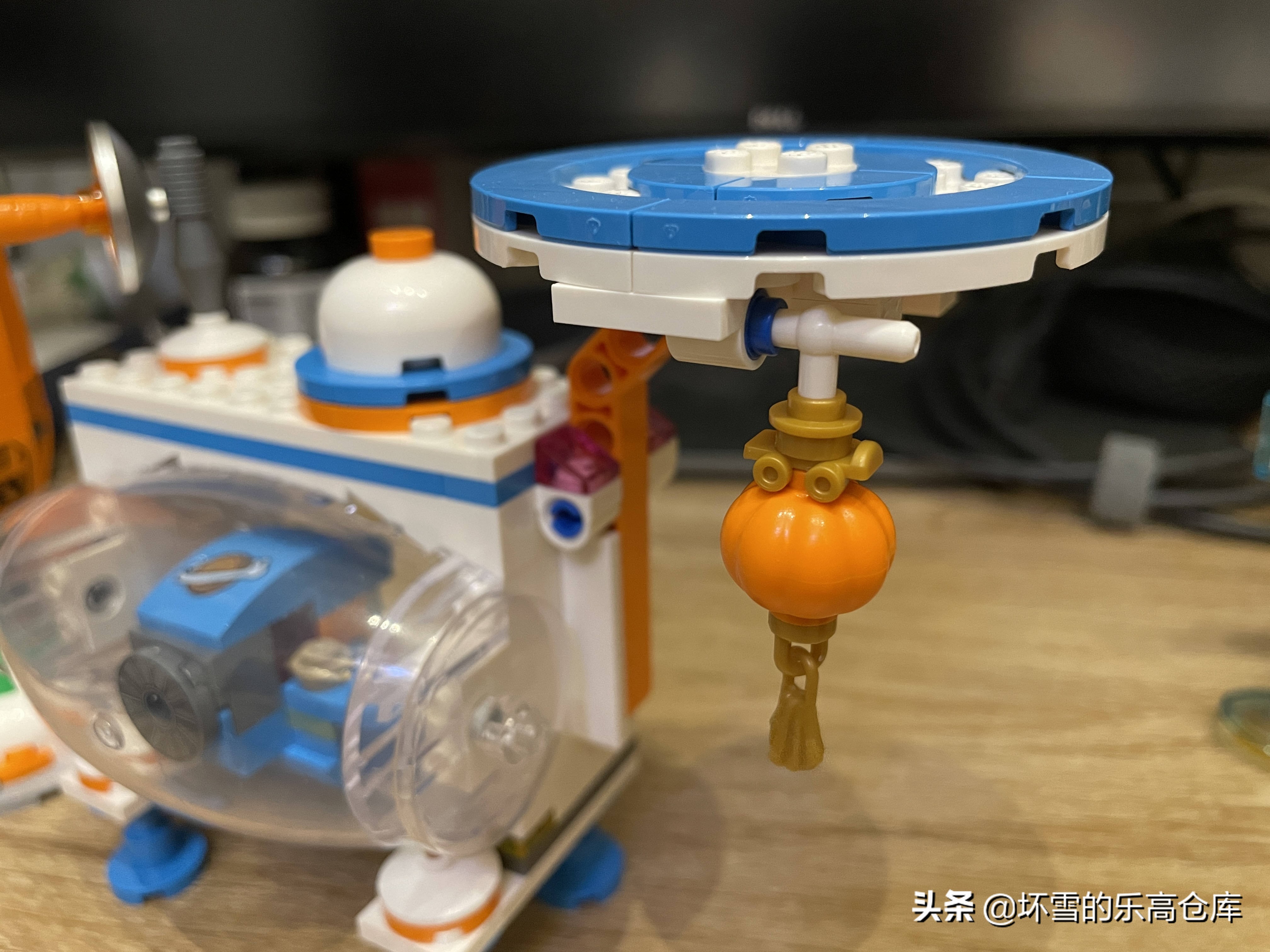 美女主播直播带货惹风波：乐高80032嫦娥的月饼工厂评测