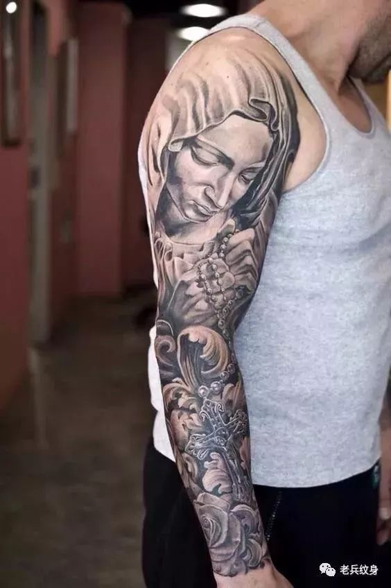 花臂纹身彩臂,花臂一次性纹好还是分次纹好