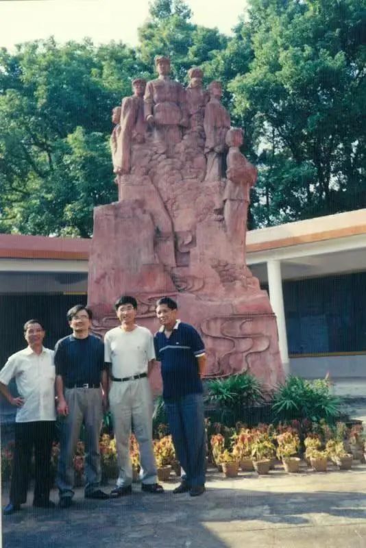 杨清江|钟情于故事，谋篇布局匠心独运，尽显大师功力！