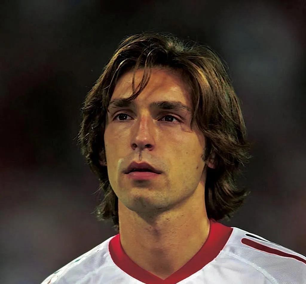 足球无法被超越的头像,足球头像射门