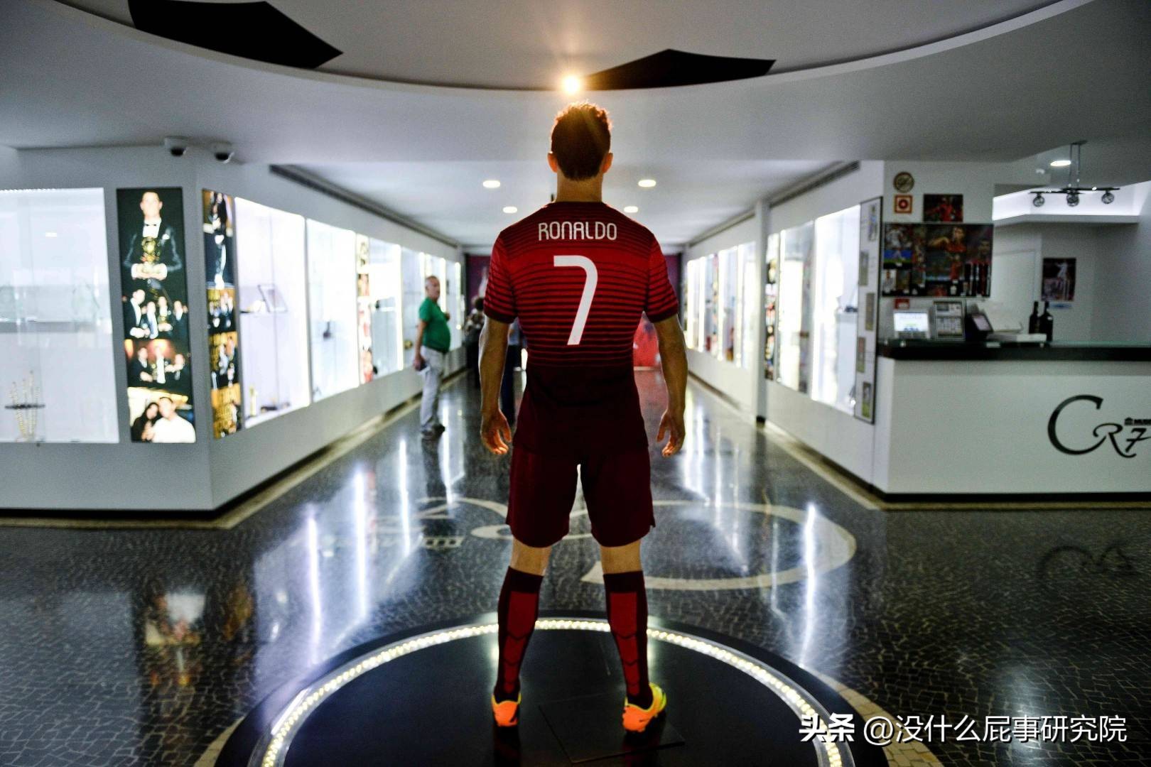 比c罗还有天赋的球员,比c罗更有影响力的足球人员