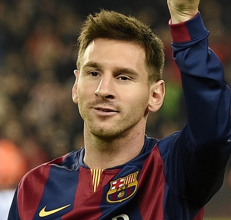 小罗巅峰时期算不算足坛第一人,小罗在足球历史上能排进前十吗