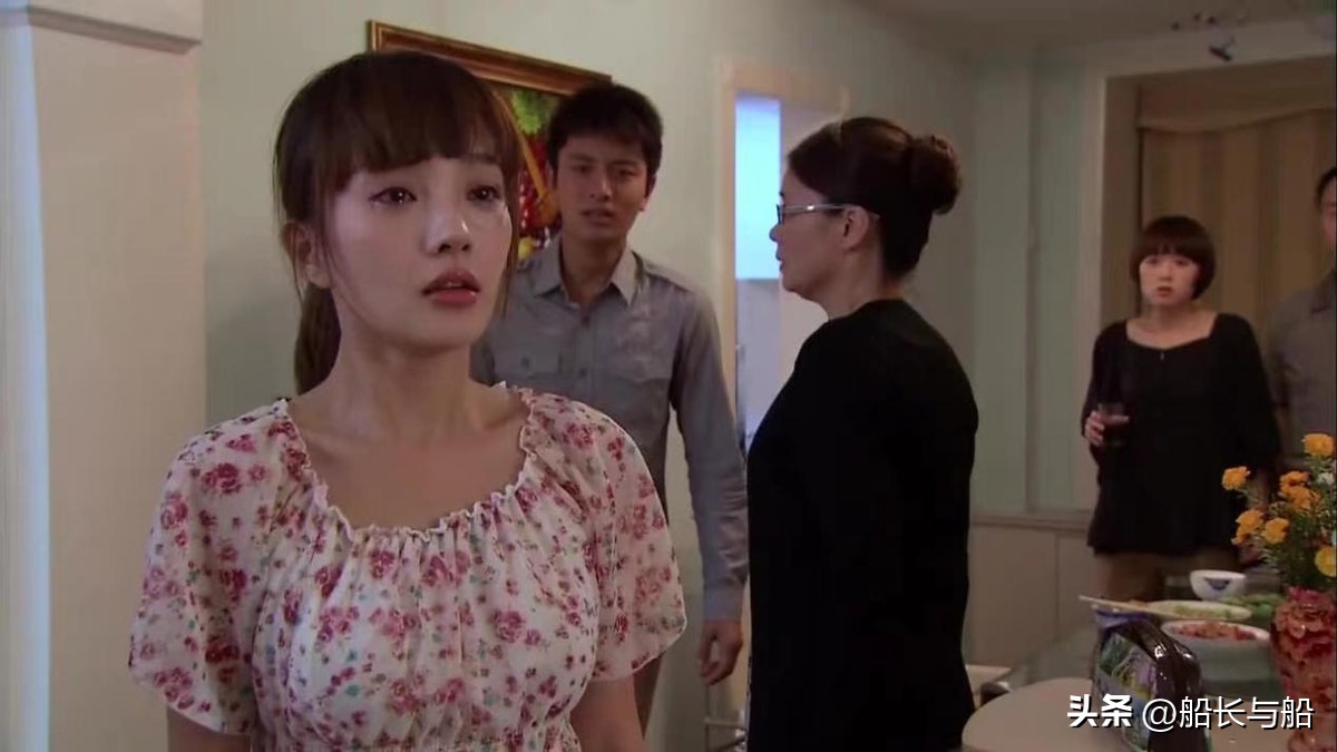 四刷《消失的她》才懂：真正聪明的女生，从来不会向下兼容