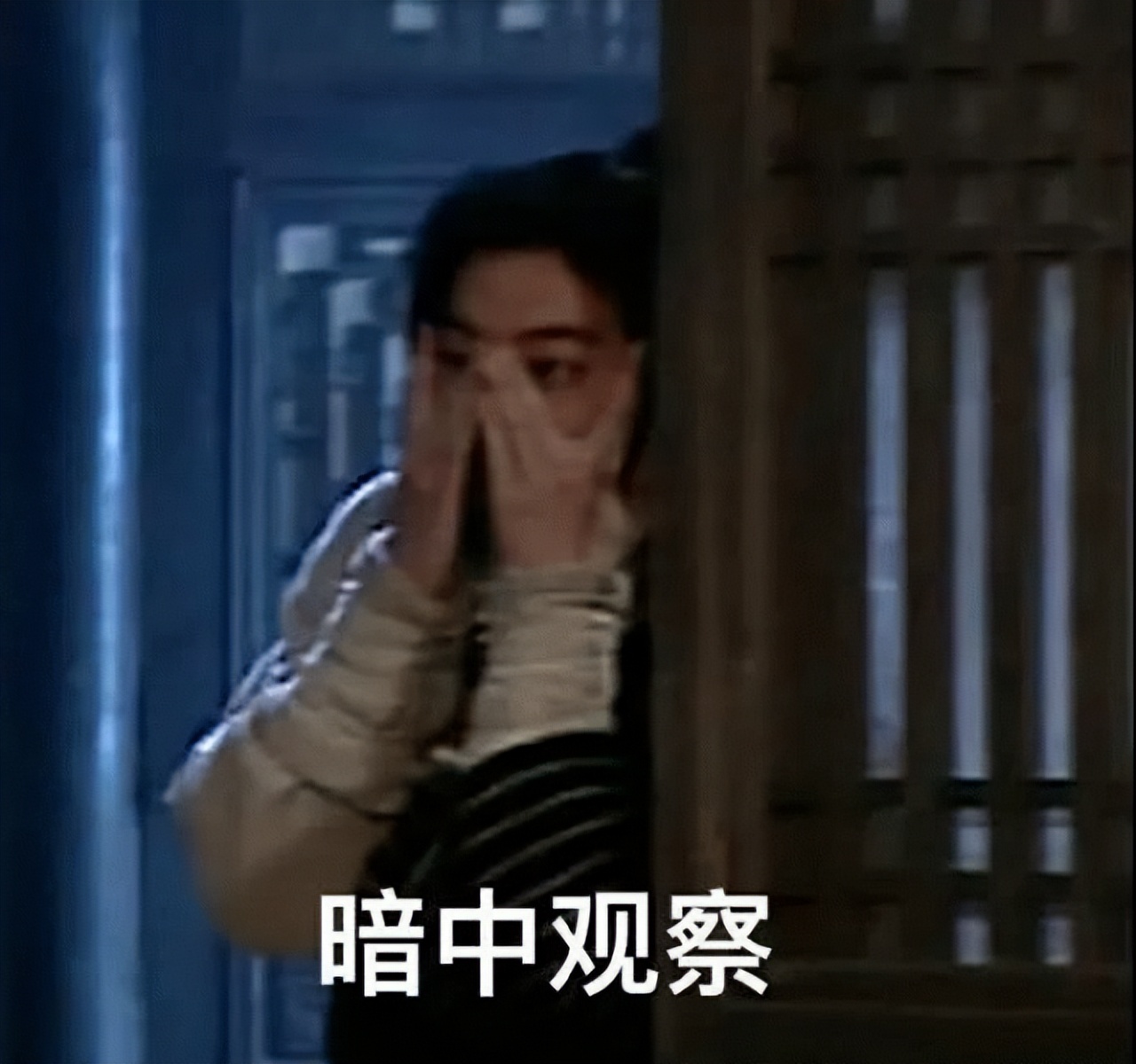 大腿两侧有白色条纹怎么消除,女生大腿外侧出现小条纹