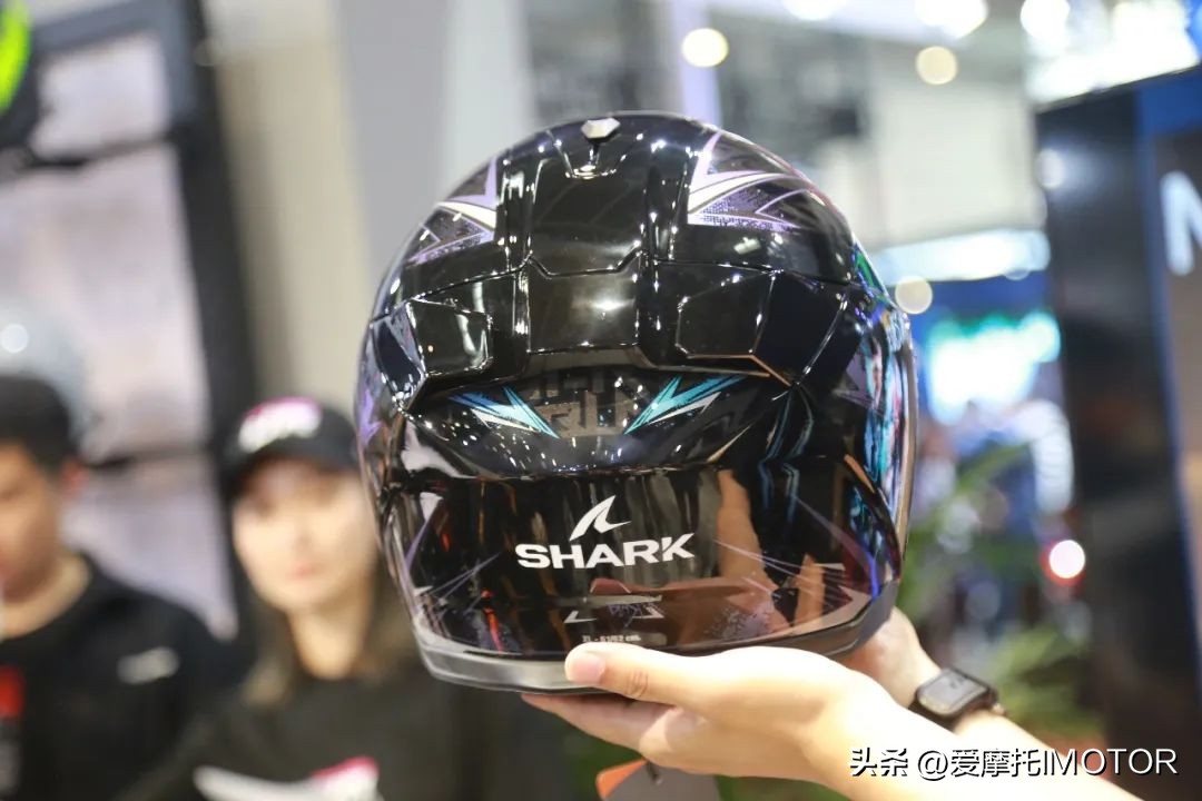 shark头盔最新款,shark大尾翼赛道盔