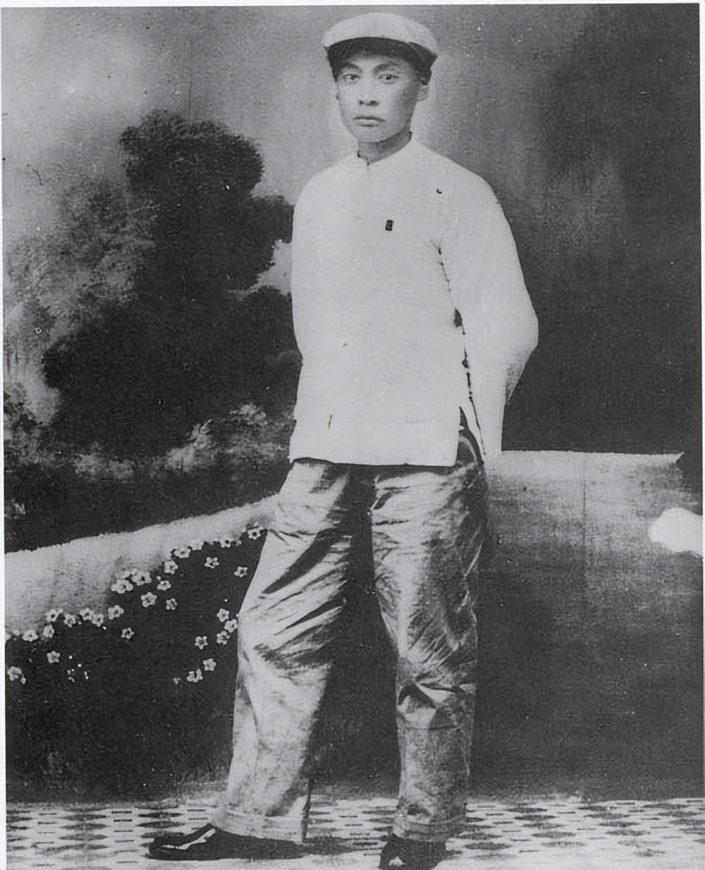 书法成一种运动？陈毅回乡视察，对一干部说：我送你一件炼身之宝