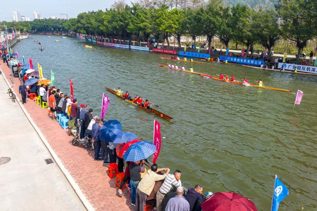 瓒呯櫨涓囪浼楄鐪嬬殑姣旇禌,浣涘北椤哄痉鐚涢緳
