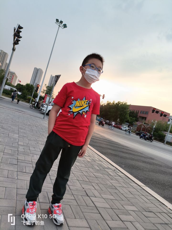 中端手机1500到2000之间,2000左右中端机性价比排行榜