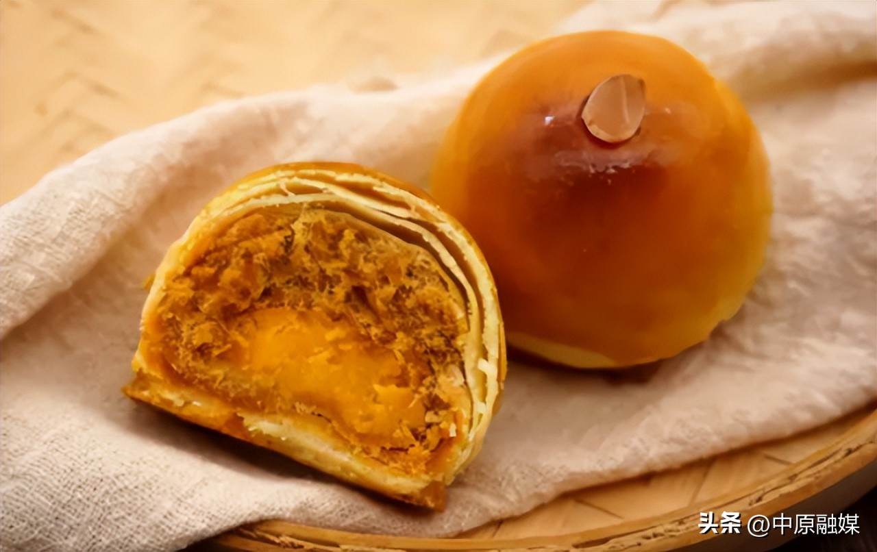 中原村月饼,中原第一城月饼