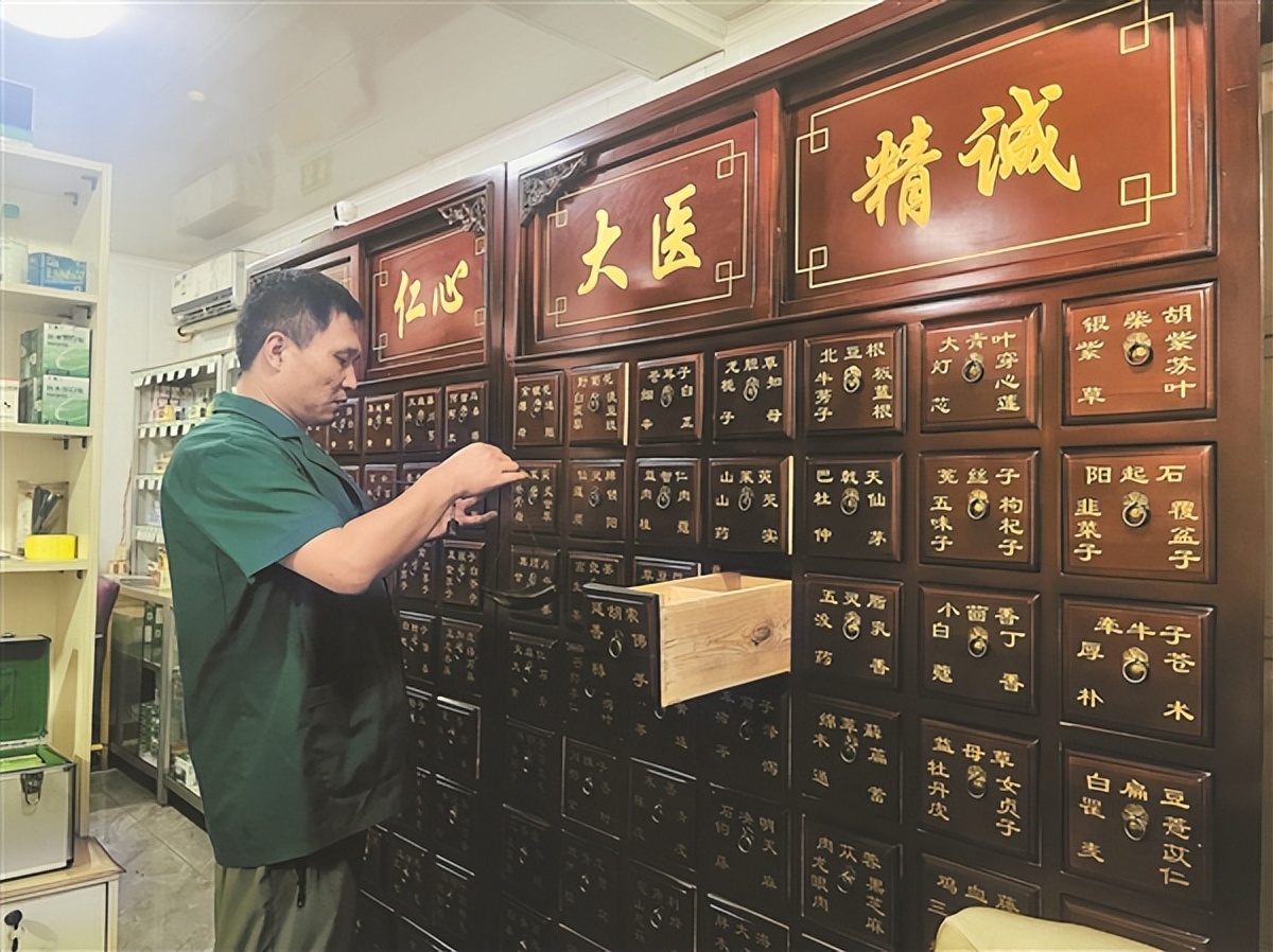 古方铸新梦医路谱新篇——灵石县强基础提质效推动中医药事业高质量发展