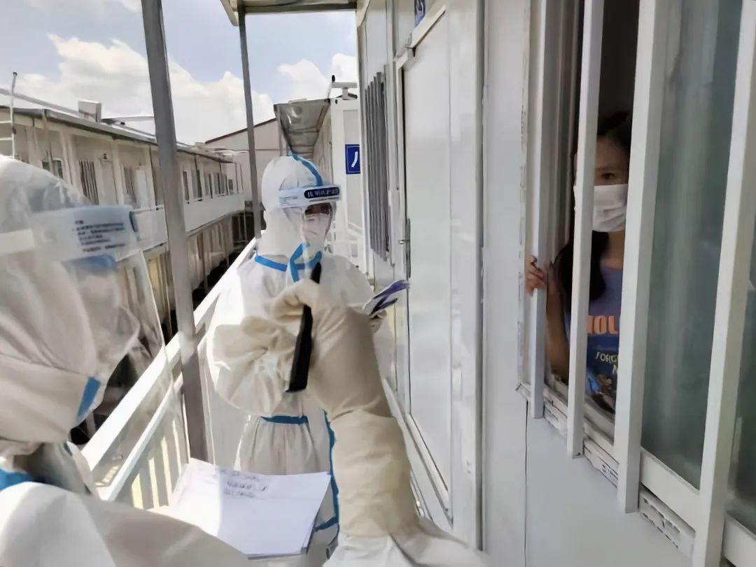 抗击疫情忙碌的流调人员,奔赴疫情前线的人