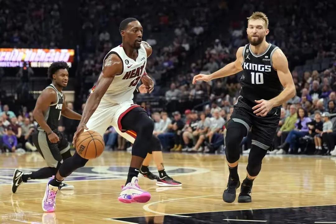 本赛季一鸣惊人的六大球星,哈利波顿低薪高能,福克斯华丽转身