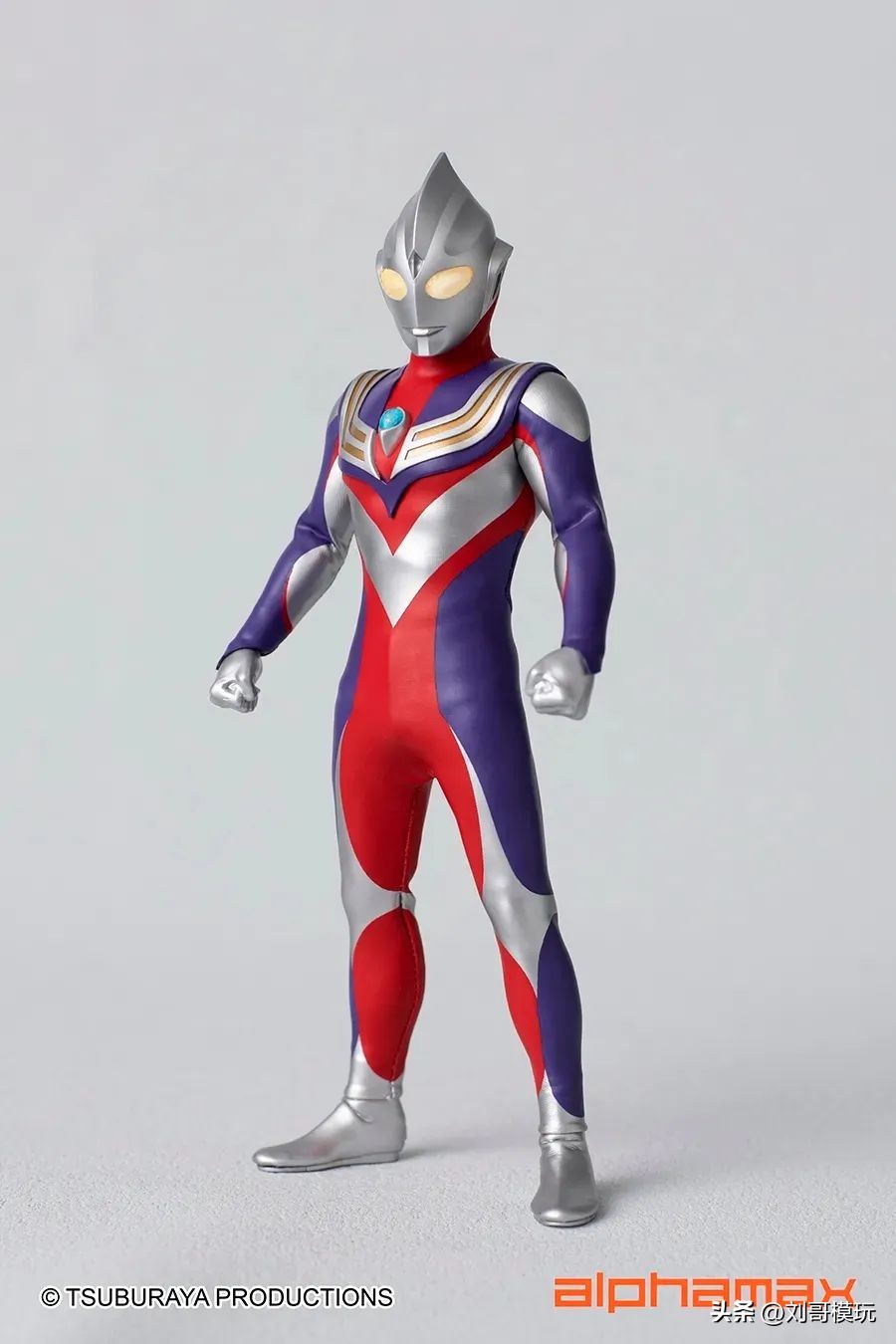 比真骨雕还好的迪迦奥特曼,alphamax迪迦vs真骨雕