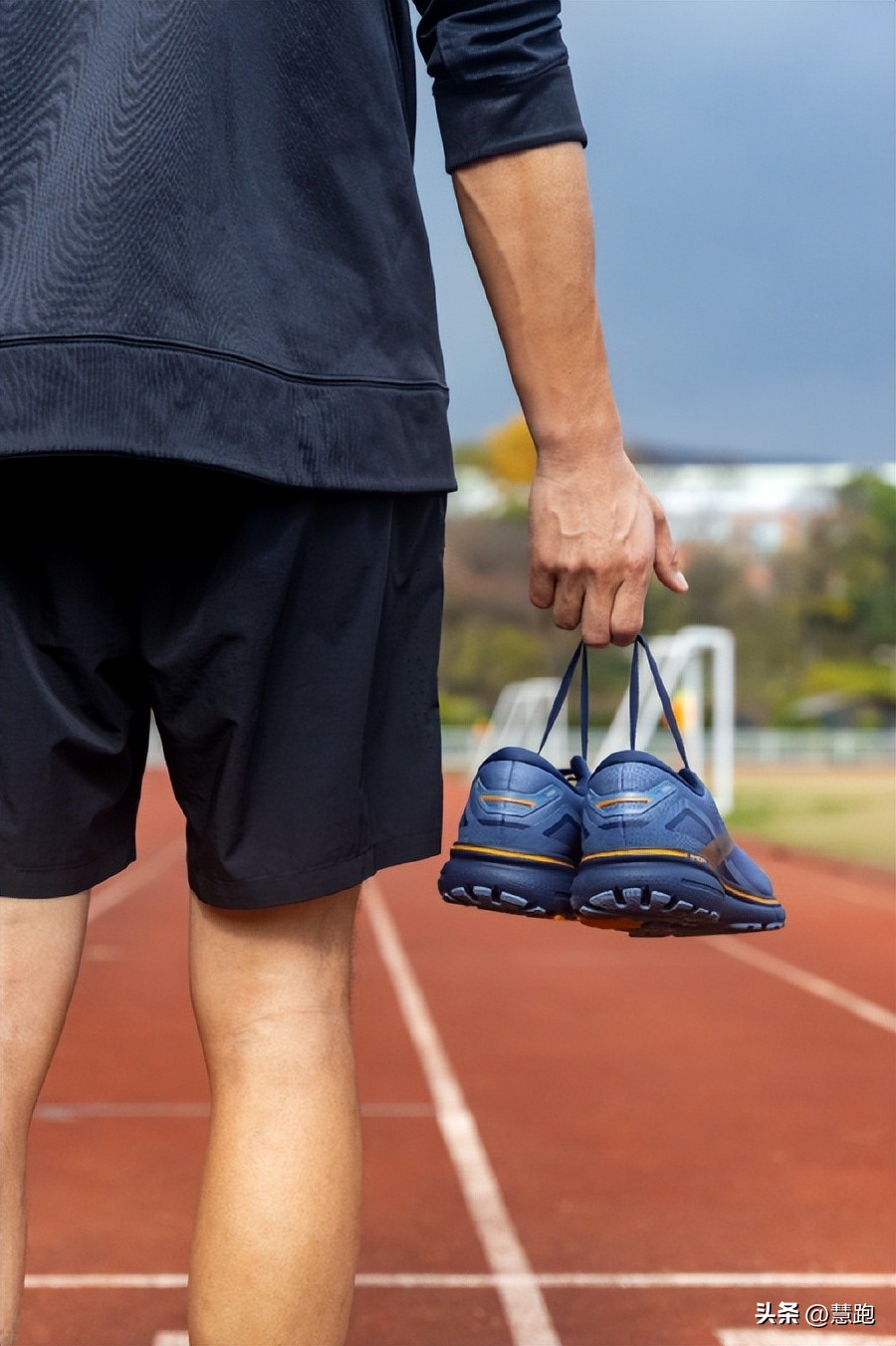 脚感好到飞起的跑鞋,灵动与飘逸的球鞋