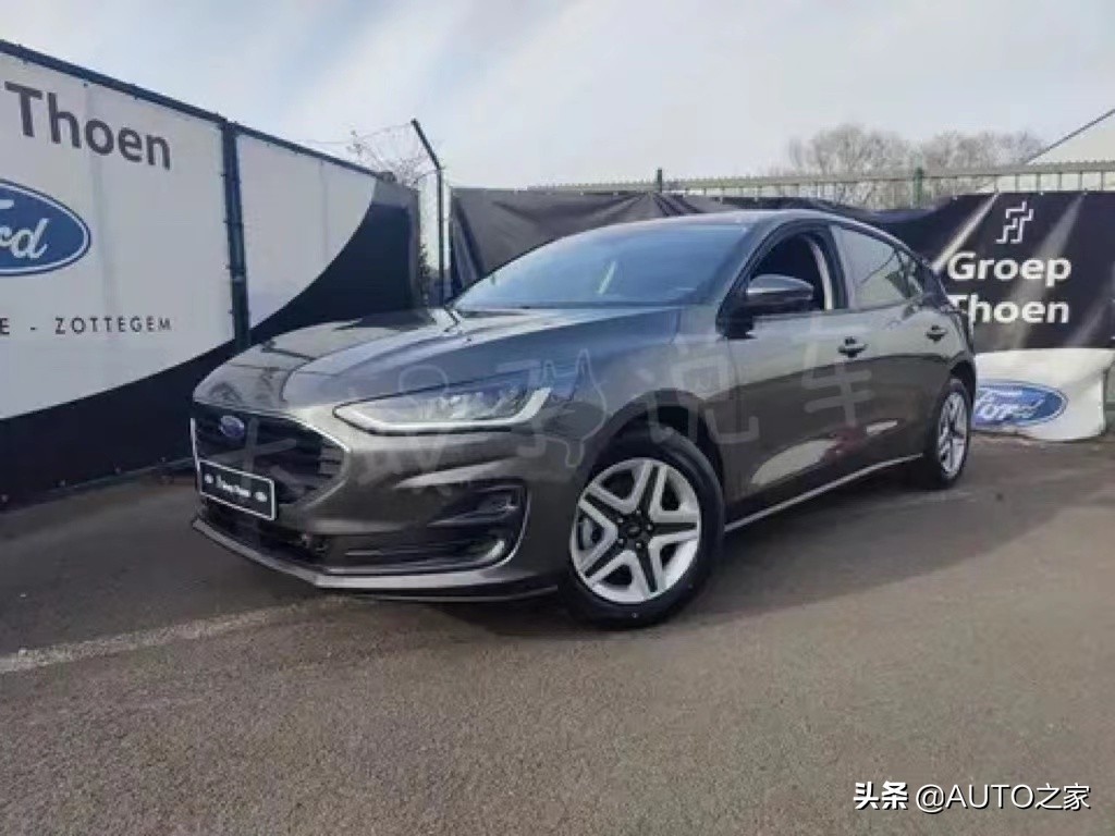 新福克斯1.5t三缸两厢锋潮测试,全新一代福克斯两厢报价