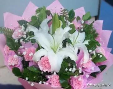 母亲节送给母亲一朵康乃馨,母亲节亲手做一朵康乃馨送给妈妈