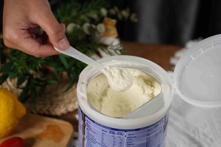 忽悠老人的羊奶粉,你踩雷了吗?医生:看清这几点,别再上当受骗