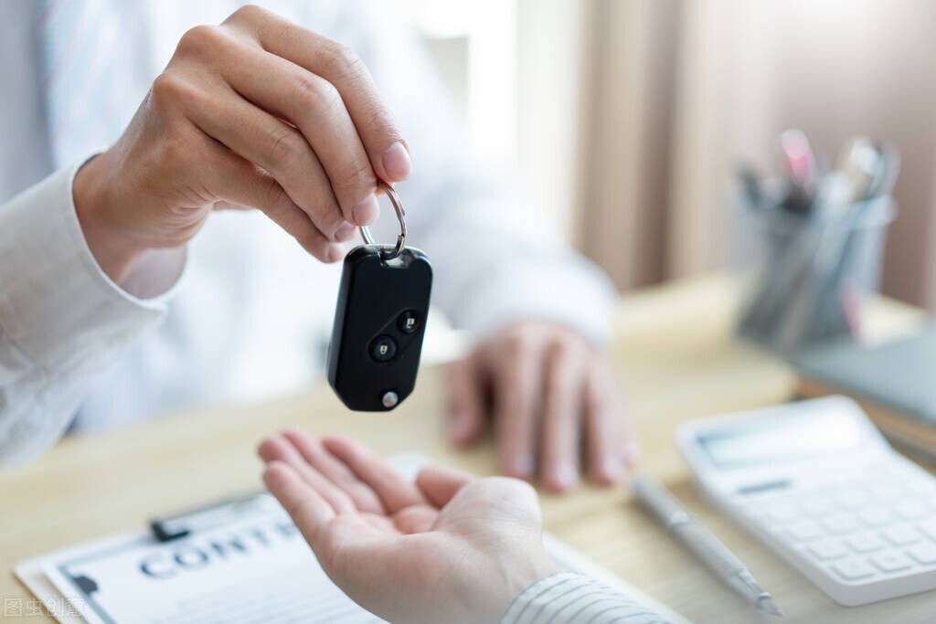 买车的税是个人交还是4s交,2022年个人买车交多少税