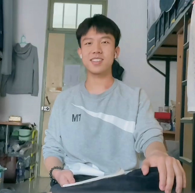 清华男求偶视频,清华男生求偶视频