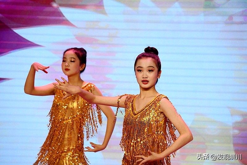 潢川高级中学最美教师,潢川最美教师名单