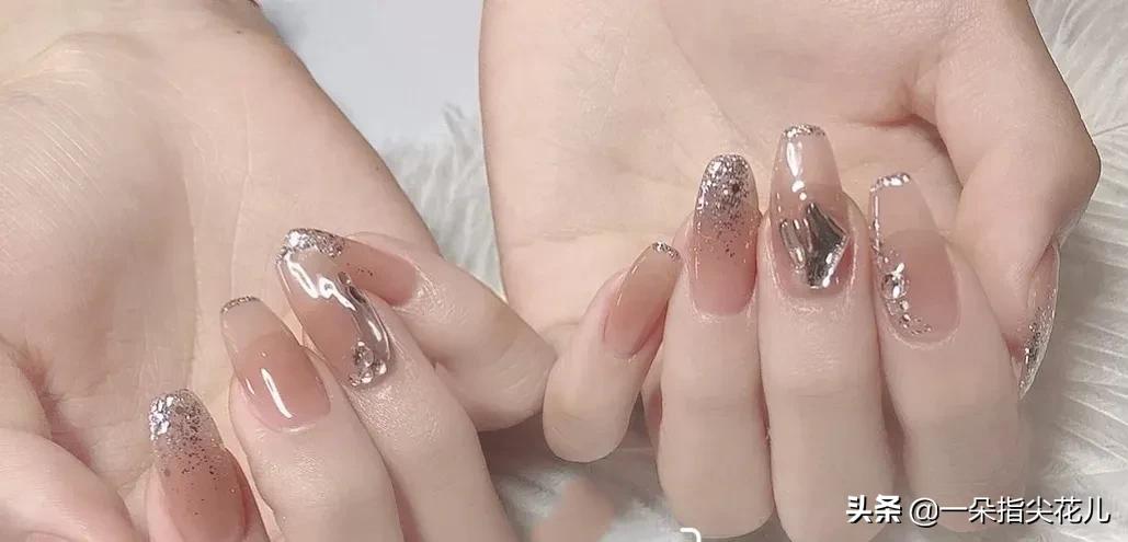 裸色美甲ins风高级感法式,美甲2022新款显白夏季ins短款裸色