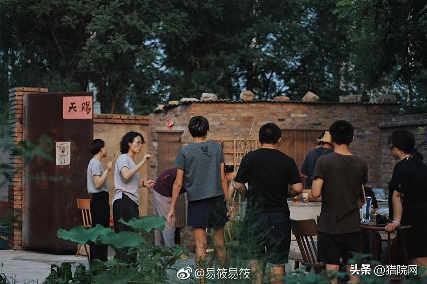 破旧老房田园生活,一家5口蜗居北京17平米改造后