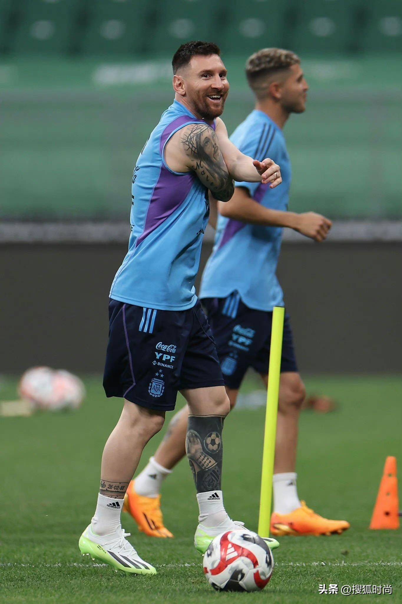 梅西来中国戴的表,梅西来北京穿搭